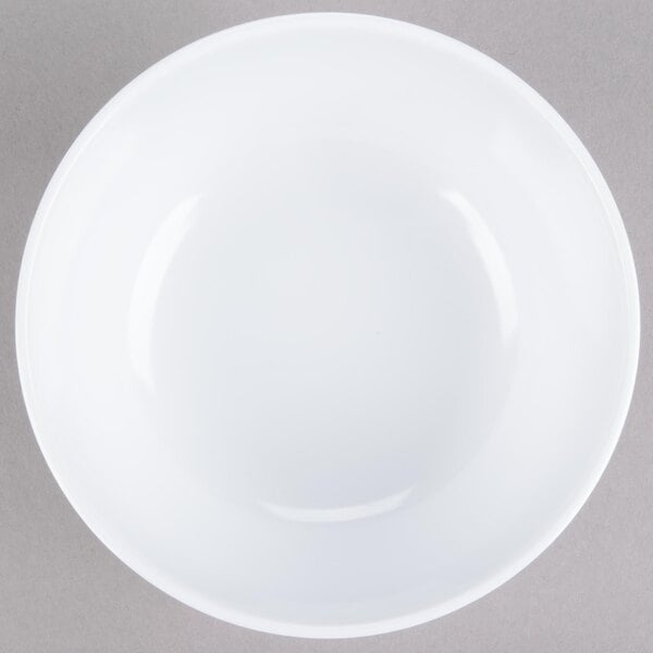 A white GET Water Lily melamine bowl.