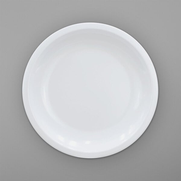 A white Elite Global Solutions melamine coupe platter with a white rim.