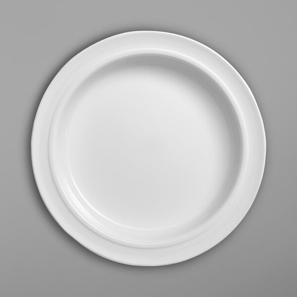 A Villeroy & Boch white porcelain plate with a round center.