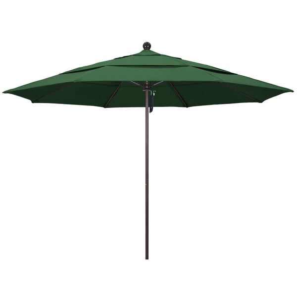 A California Umbrella ALTO Olefin round Hunter Green umbrella on a bronze pole.