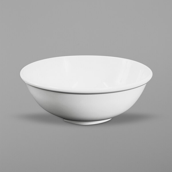 A white Elite Global Solutions round melamine pasta bowl.