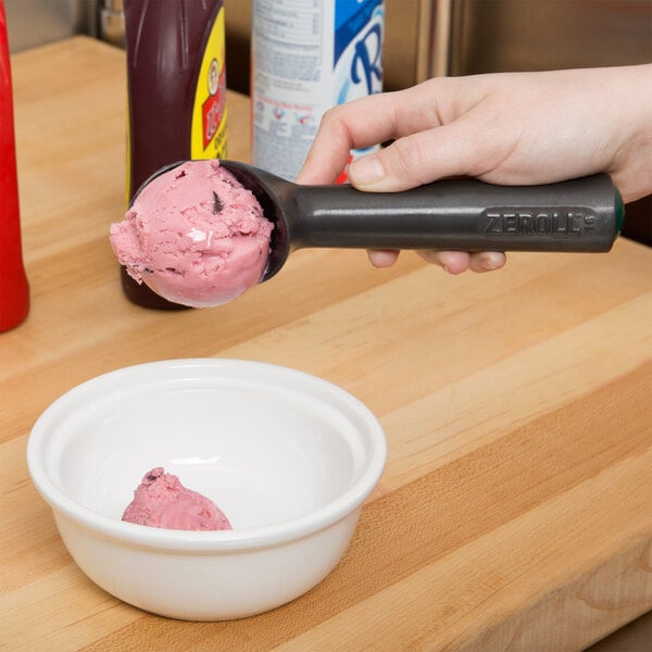 2.5 oz ice cream scoop