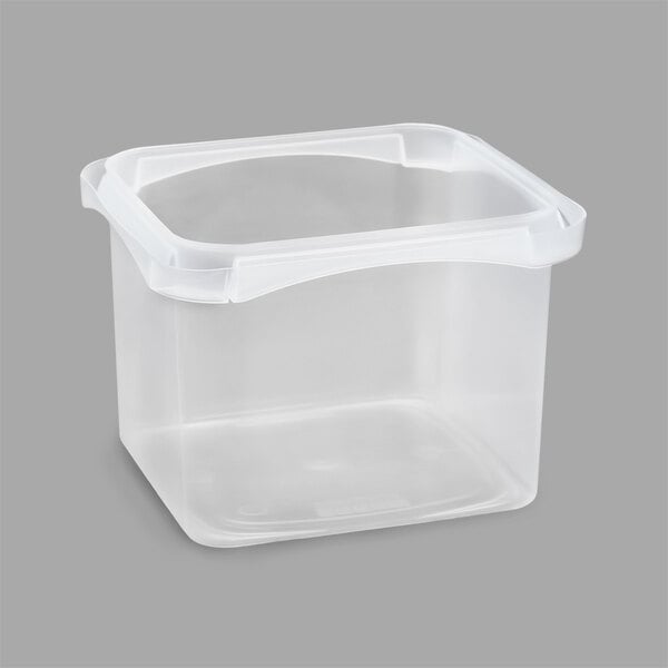 A clear plastic container with a clear lid.