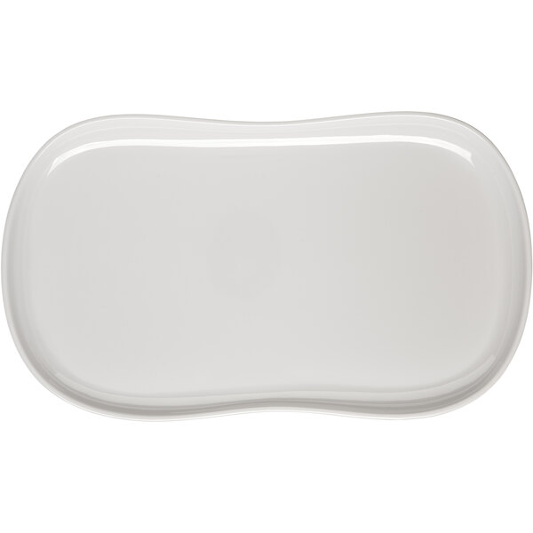 A white rectangular Carlisle melamine platter with a curved edge.