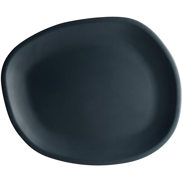A black oval shaped Carlisle melamine platter.