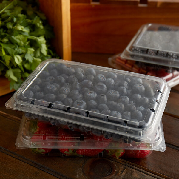 11 oz. Vented Clamshell Produce / Berry Container 376/Case
