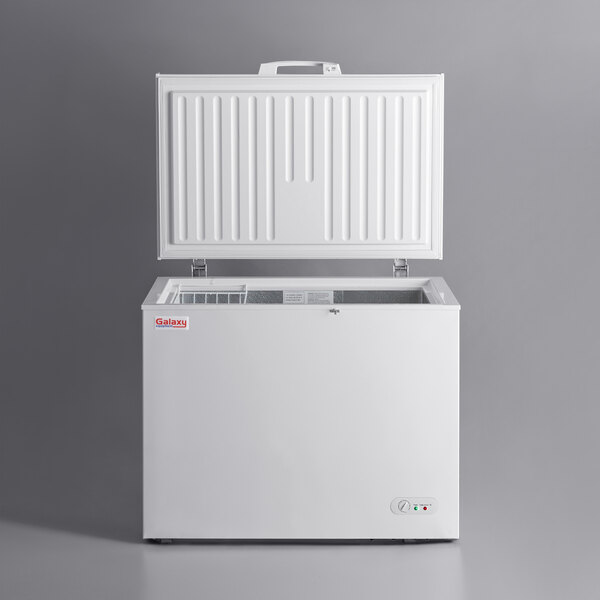 Galaxy 9 6 Cu Ft Commercial Chest Freezer Webstaurantstore