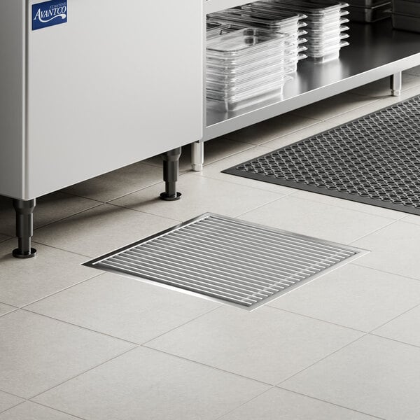 Regency FTG-2424 24" x 24" 14-Gauge Stainless Steel Floor Trough with Grate