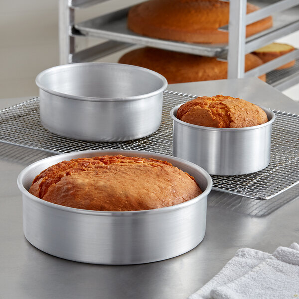 cool cake pans