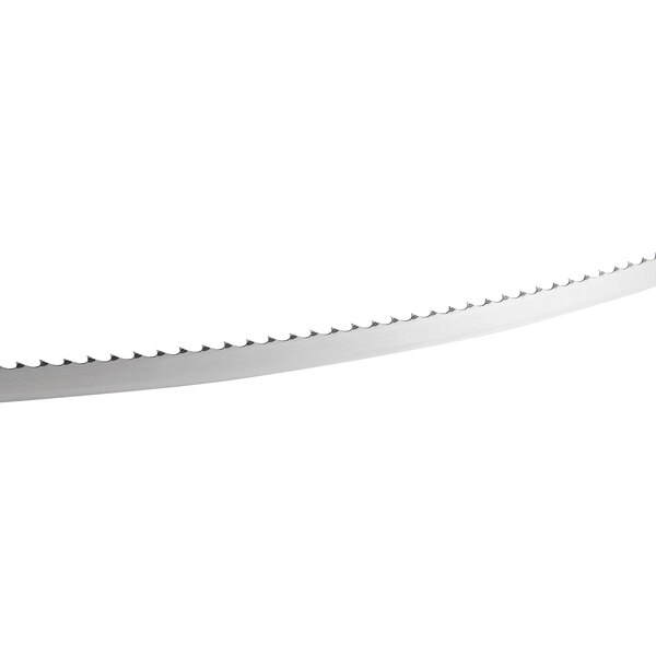 a saw blade with sharp teeth