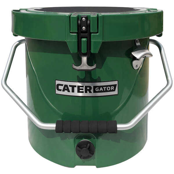 CaterGator CCG20HG Green 20 Qt. Round Rotomolded Extreme Outdoor Cooler