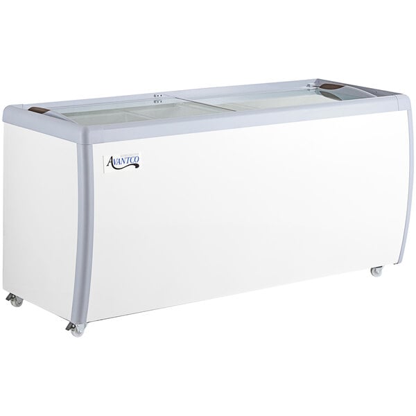 An Avantco white ice cream dipping cabinet with a glass top and wheels.