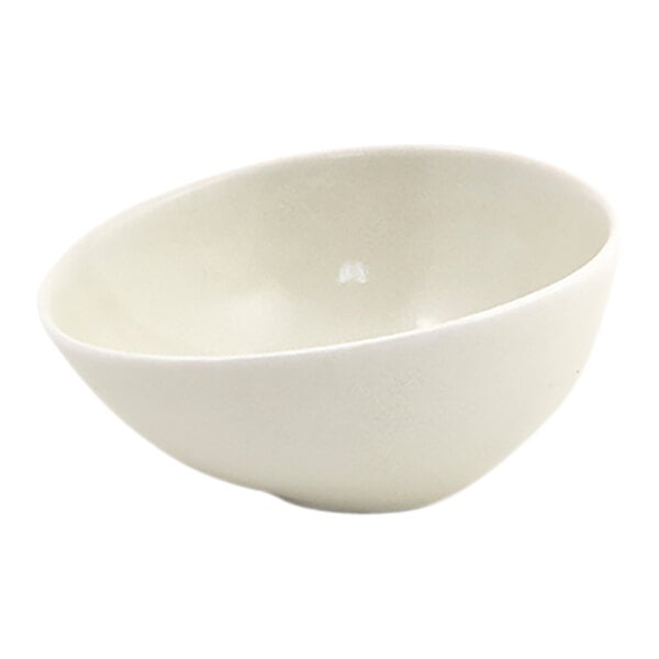 Front of the House Kiln 1.5 oz. Vanilla Bean Porcelain Ramekin - 12/Case