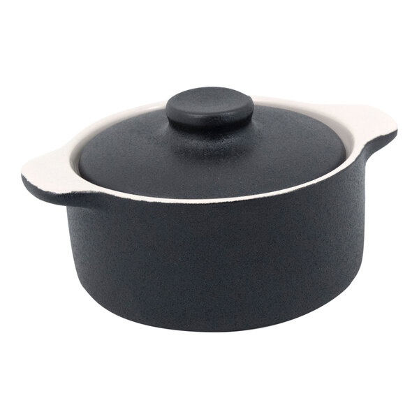 Front of the House Kiln 16 oz. Black Round Stoneware Ovenware Dish with Lid - 12/Case