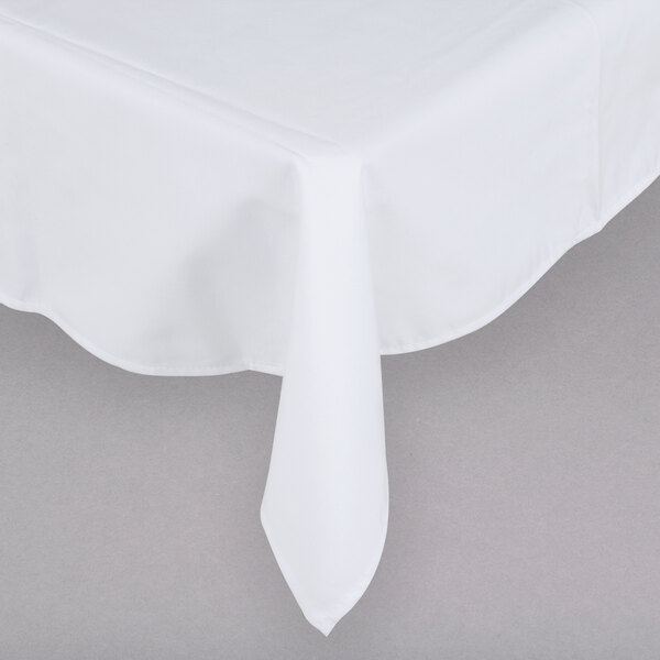 a white tablecloth with a crease