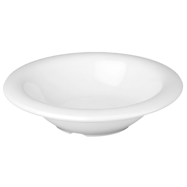 A white Thunder Group melamine salad bowl with a rim.