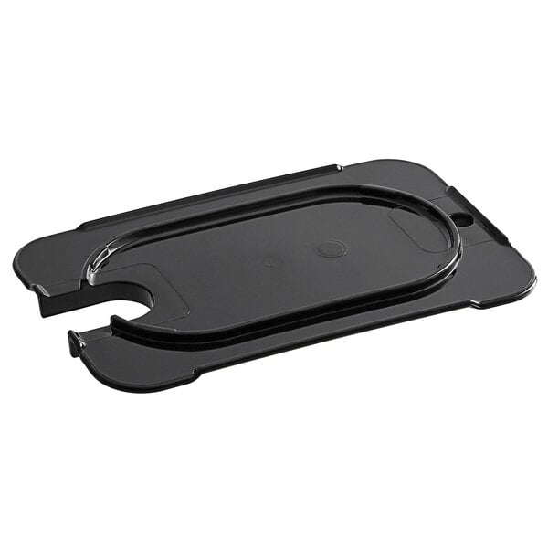 A black plastic Vigor 1/9 size food pan lid with a notch.