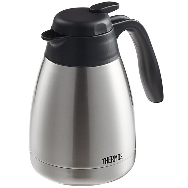 Thermos 64 oz. Stainless Steel Vacuum Insulated Carafe by Arc Cardinal with  Gauge FN372