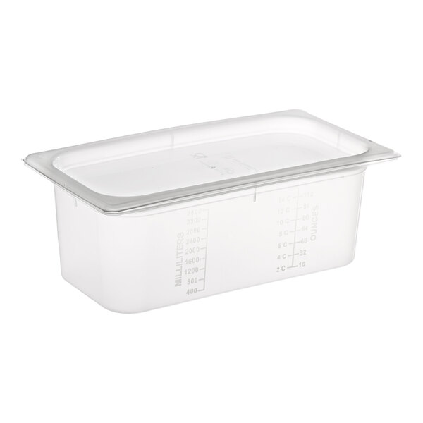 A San Jamar translucent polypropylene plastic food pan with a lid.