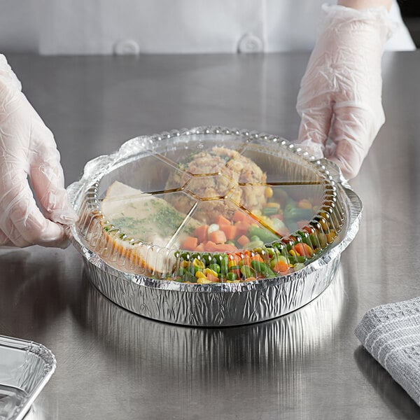 Choice 9 Round Heavy Weight Foil Take-Out Pan - 500/Case