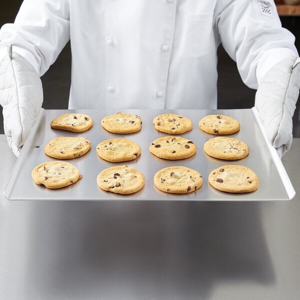 Types of Cookie Sheets for Best Baking Results - How to Choose