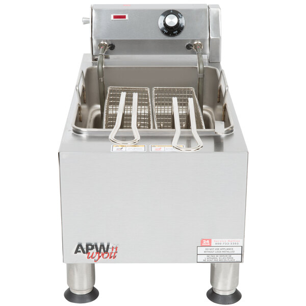 Apw Wyott Ef15in 15 Lb Commercial Countertop Deep Fryer 208 240v