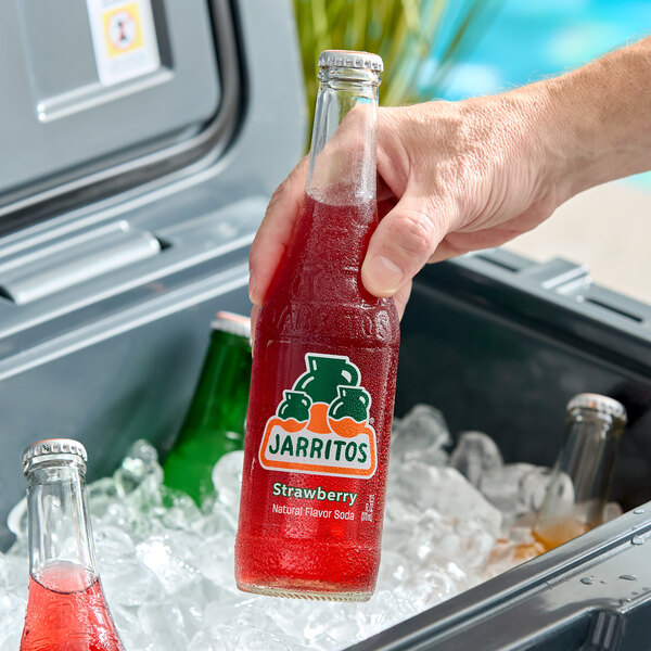 Jarritos® Strawberry Soda 12.5 fl. oz. - 24/Case