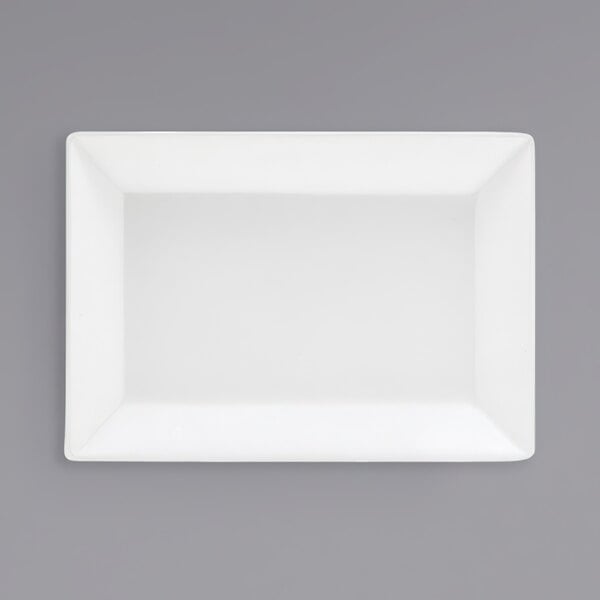 A white rectangular plate on a gray background.