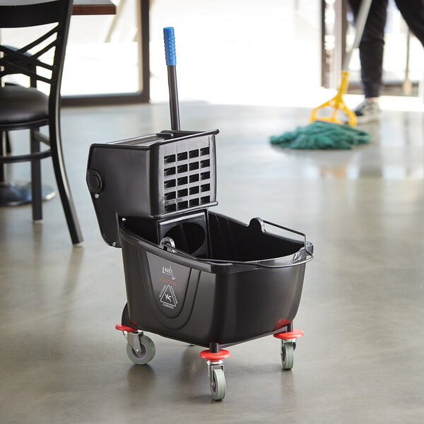 26 Quart Commercial Mop Bucket with Side Press Wringer Black 