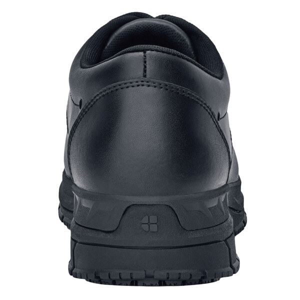 size 15 men's slip resistant shoes