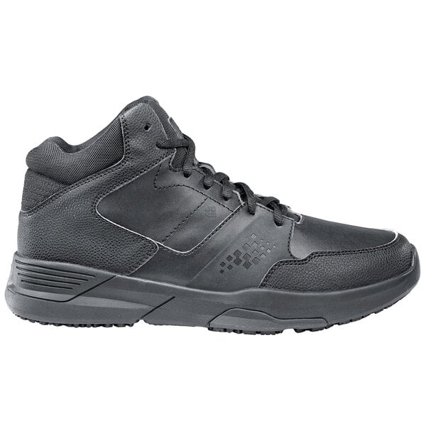 water resistant athletic shoes