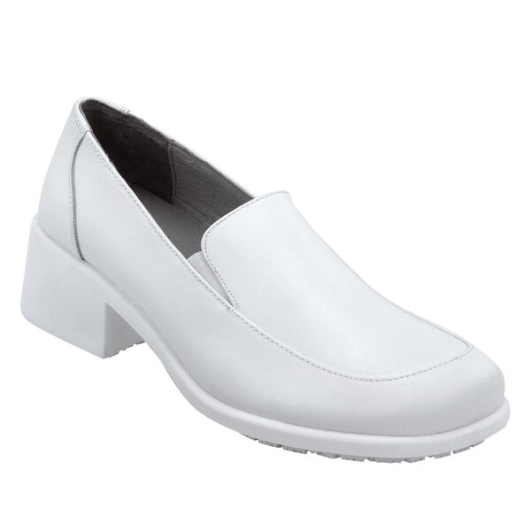 A pair of white SR Max women's slip-on dress shoes.