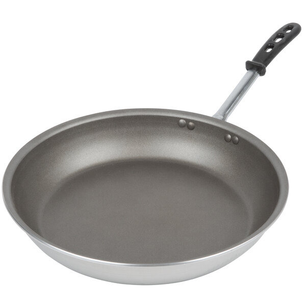 Vollrath (67614) 14 Wear-Ever Aluminum SteelCoat Fry Pan