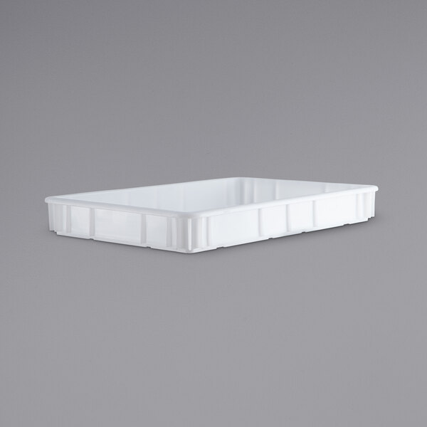 An Orbis white polypropylene dough proofing box with a lid.