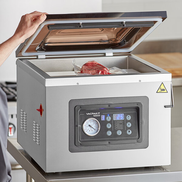 veelbelovend Toegeven Eerste VacPak-It Ultima UVMC16 Programmable Chamber Vacuum Packing Machine with  16" Seal Bar, Oil Pump, 10 Programmable Options, and Gas Flush - 120V, 1150W