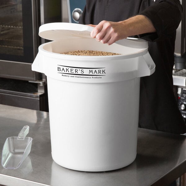 Baker's Mark 10 Gallon / 160 Cup White Round Ingredient Storage