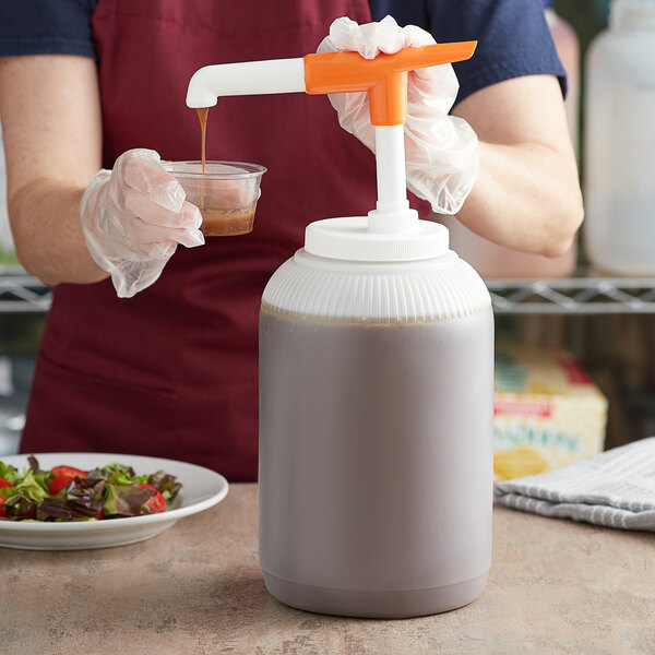 Tablecraft Condiment Pump Kit with 1 oz. WideMouth Maxi Pelican Pump