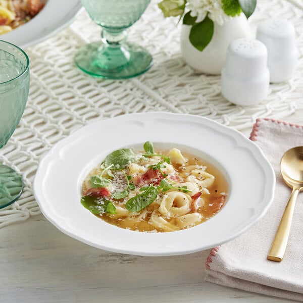 Gold and White Scalloped Soup Bowl (Set of 4)