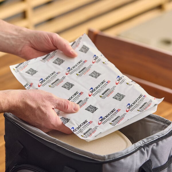 Vesture Microcore 8" x 12" x 1/2" Heavy-Duty Thermal Hot or Cold Pack - 24 oz.