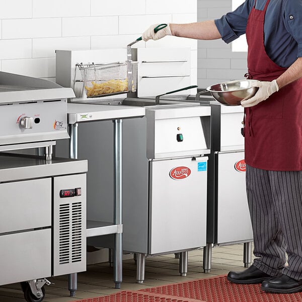 Avantco EF40-208-1 40 lb. Electric Floor Fryer - 208V, 1 Phase
