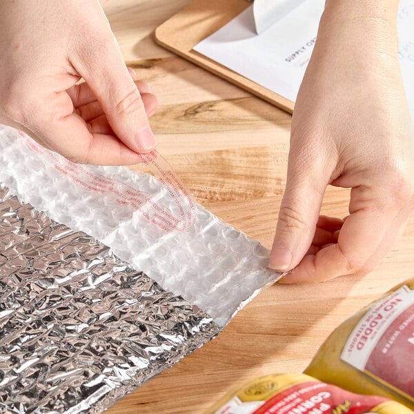 Lavex 11" x 15" Insulated Foil Bubble Mailer - 50/Case