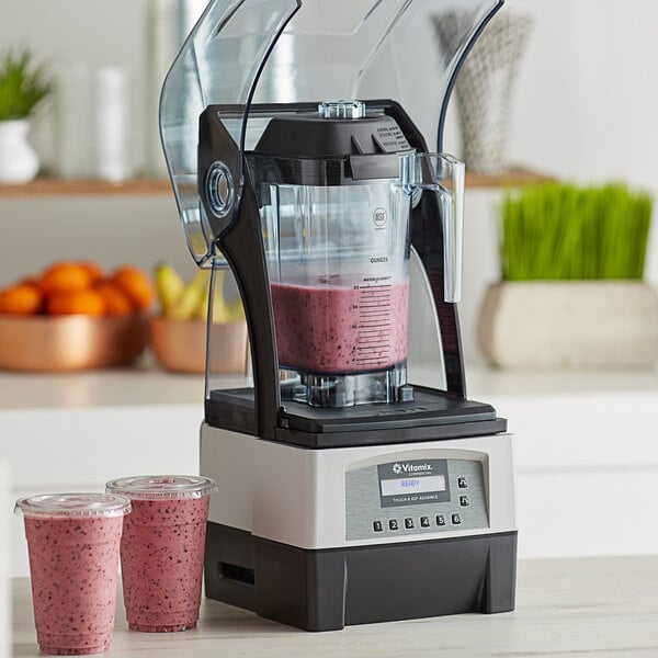 Vitamix 068255 T&G Advance Blending Station 2.3 hp Blender with Cover and  32 oz. Tritan™ Container - 120V