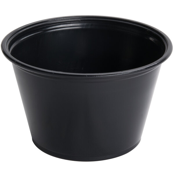 a black plastic bucket with a black lid