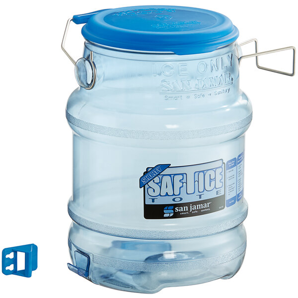 A San Jamar polycarbonate ice tote with a blue lid and handle.