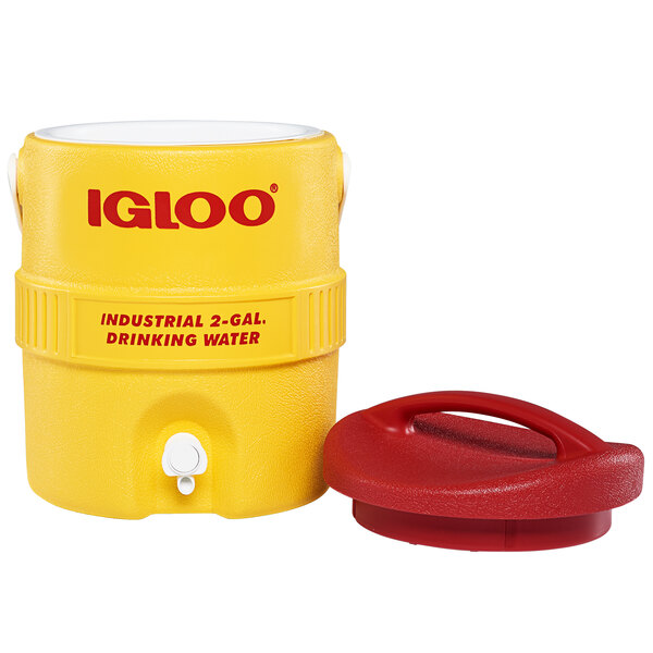 Igloo 421 2 Gallon Yellow Insulated Beverage Dispenser / Portable Water