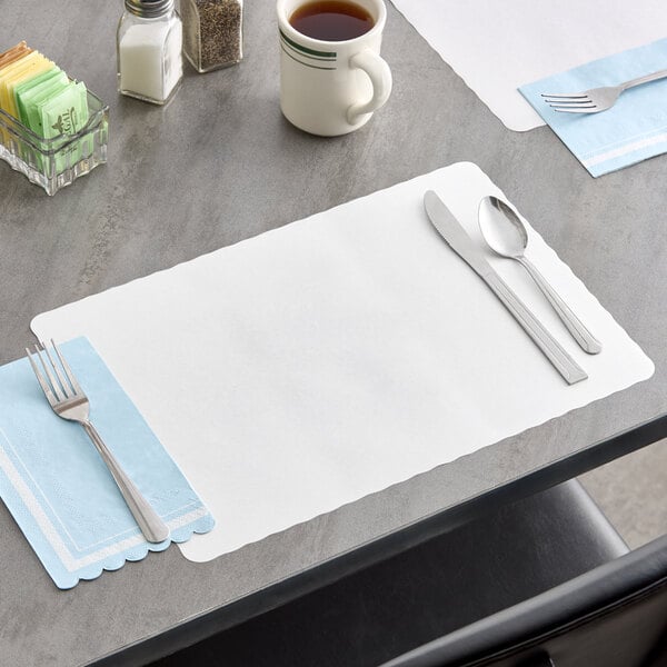 Choice 10" x 14" Customizable White Paper Placemat with Scalloped Edge - 1,000/Case