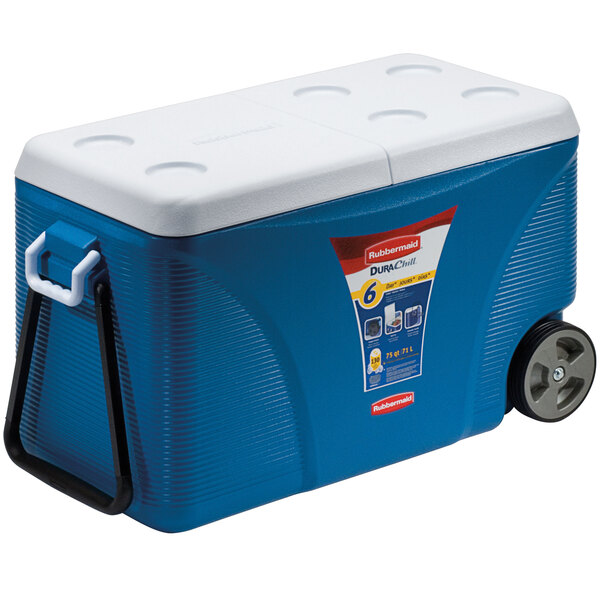 Rubbermaid FG2C0902MODBL 75 Qt. Blue Cooler with Wheels and Tow Handle