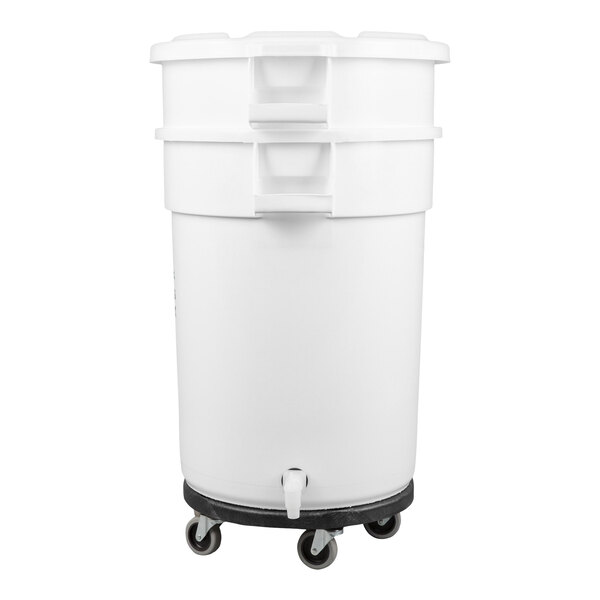 Rubbermaid® FG263600WHT BRUTE GreensKeeper 32 Gallon Vegetable Crisper Container with Lid and Dolly