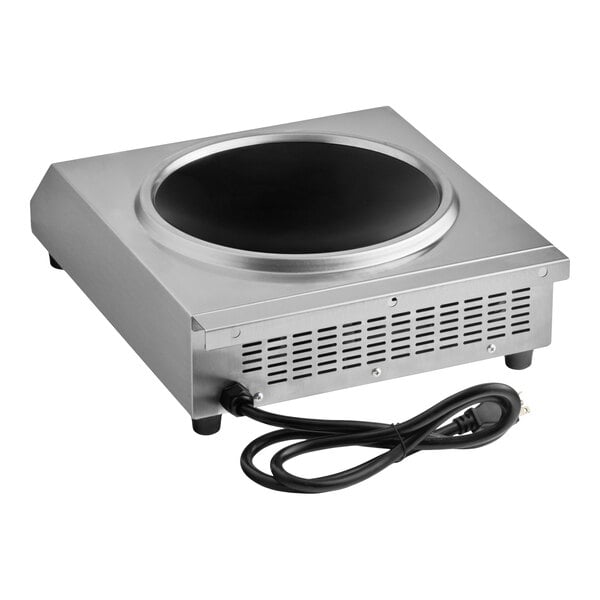 Avantco IWC35 Countertop Wok Induction Range / Cooker - 208-240V, 3500W
