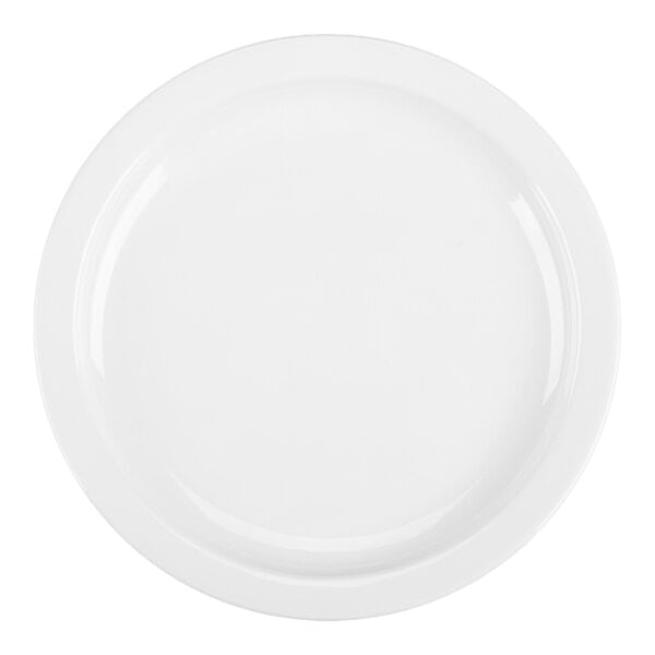 A white Carlisle Kingline sandwich plate with a round rim.